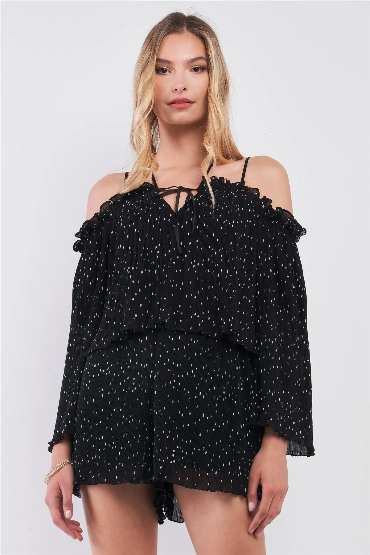Black Star Print Pleated Off-The-Shoulder Romper /1-1-2-1