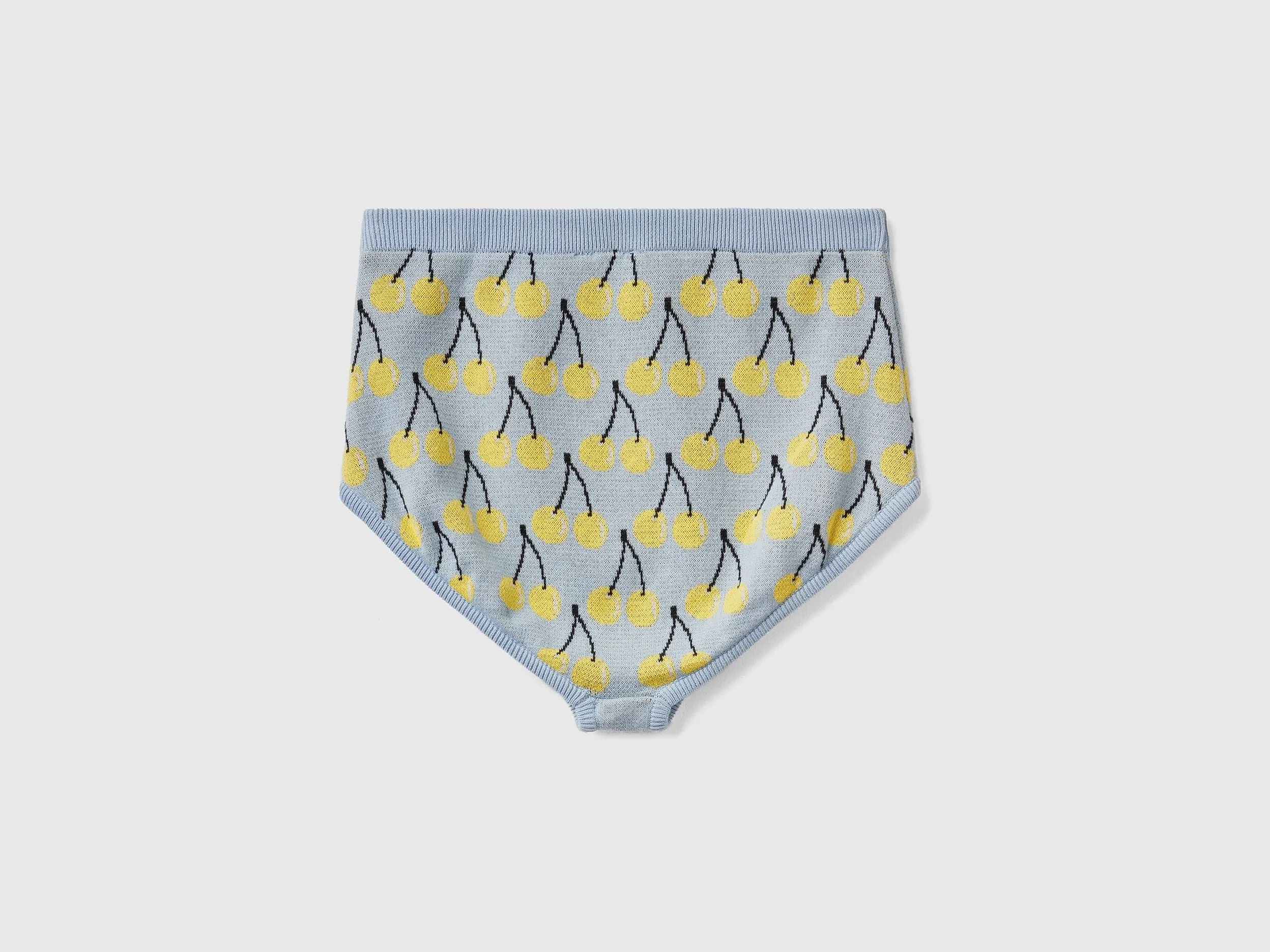 Culottes with fruit pattern