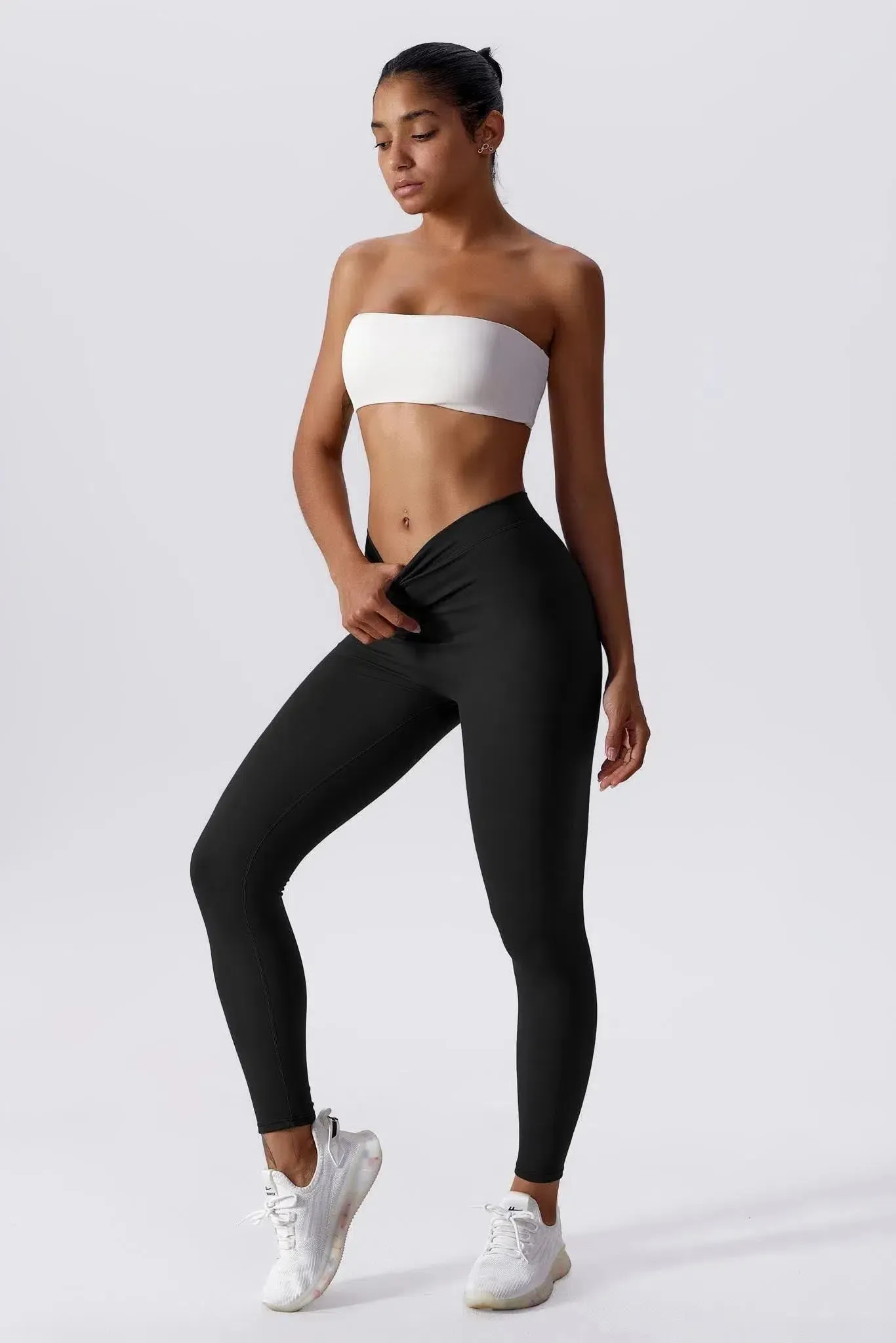 Fia – V-shaped waistband – Active leggings