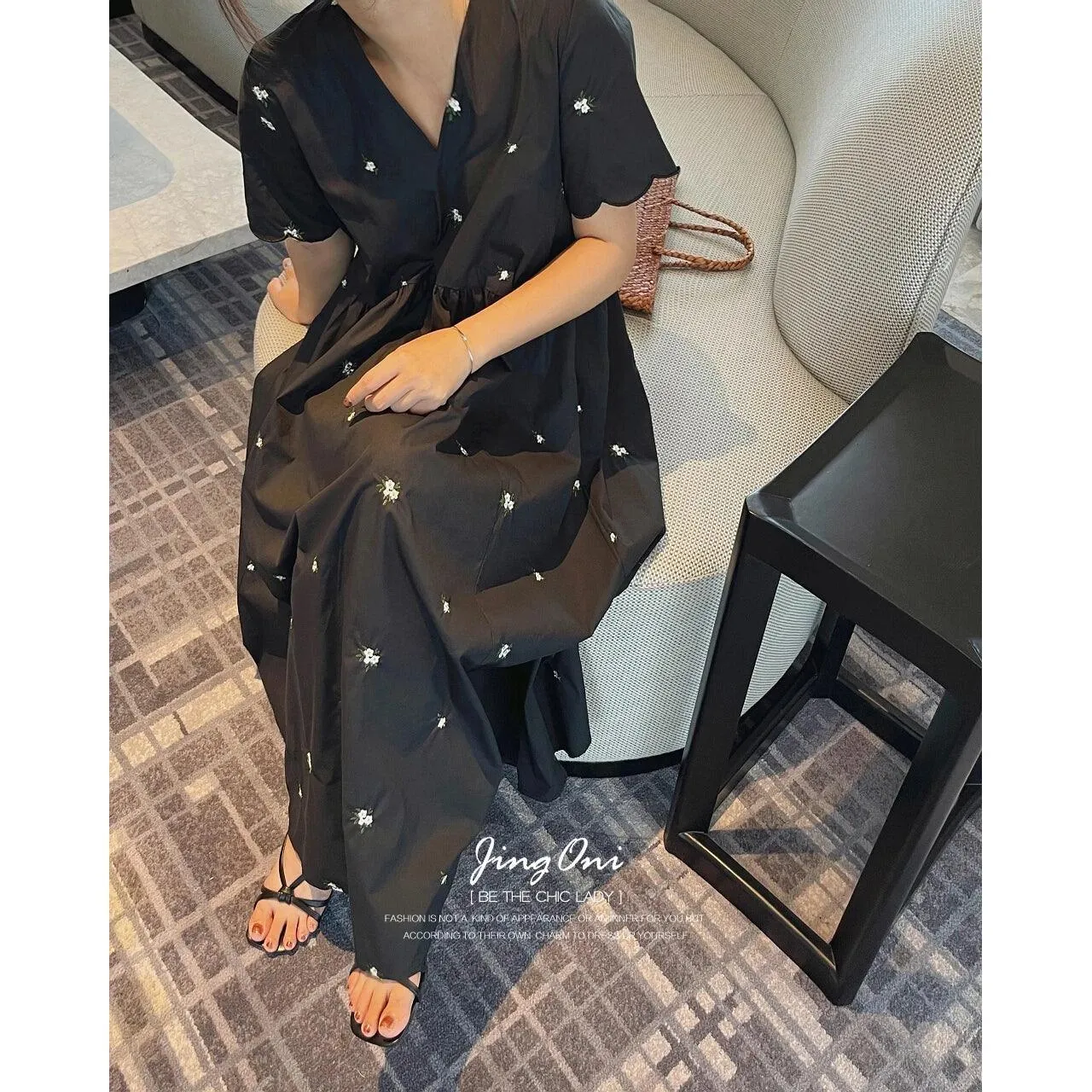 Floral Bohemian Chic Embroidered Dress: Summer Style Favorite