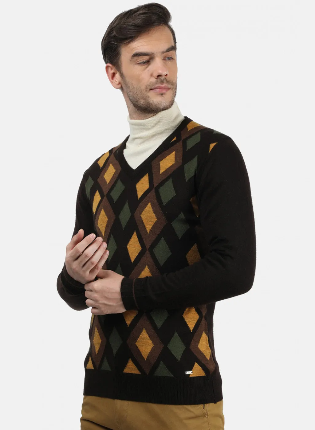 Men Black & Green Solid Pullover