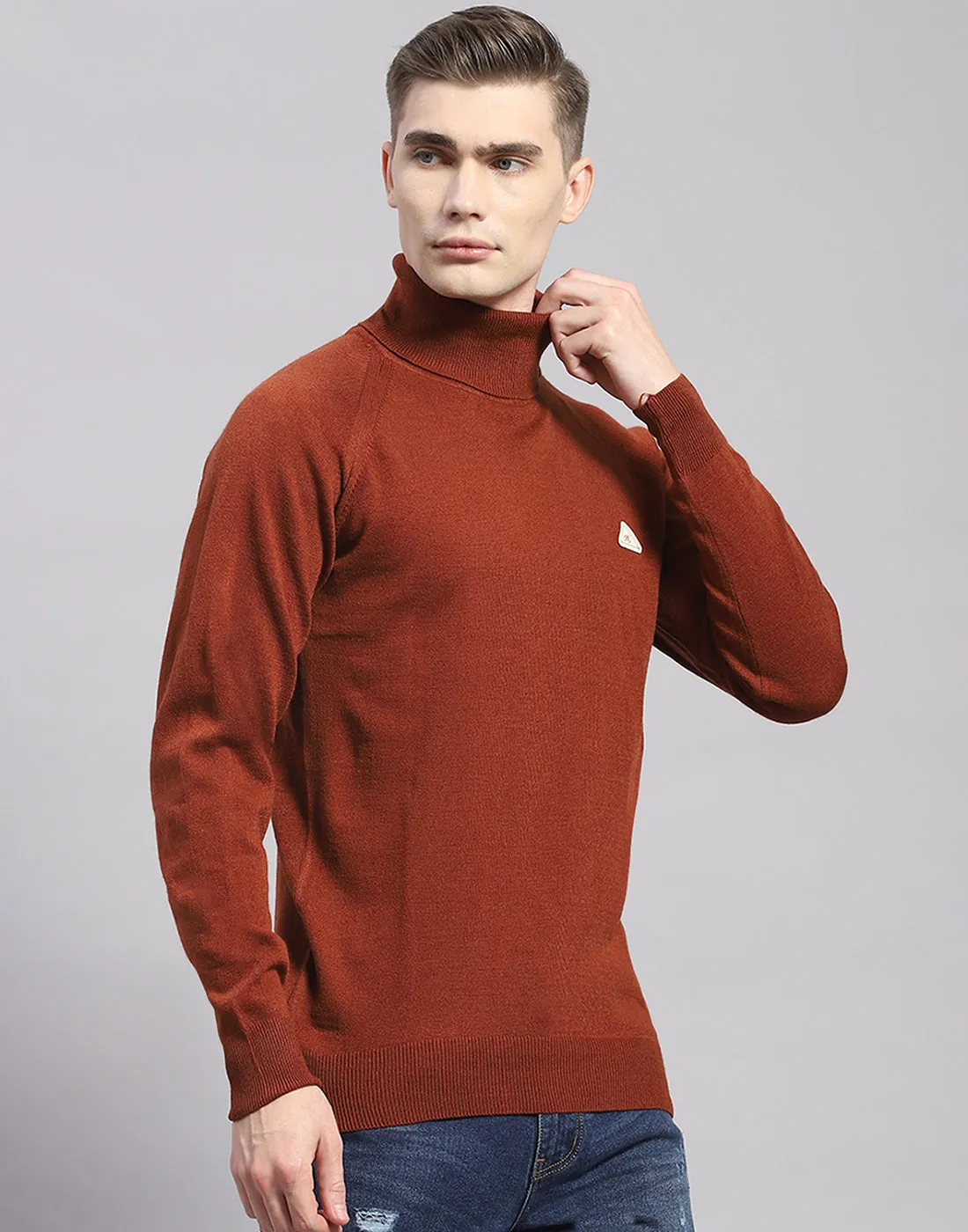 Men Brown Solid H Neck Full Sleeve Pullover