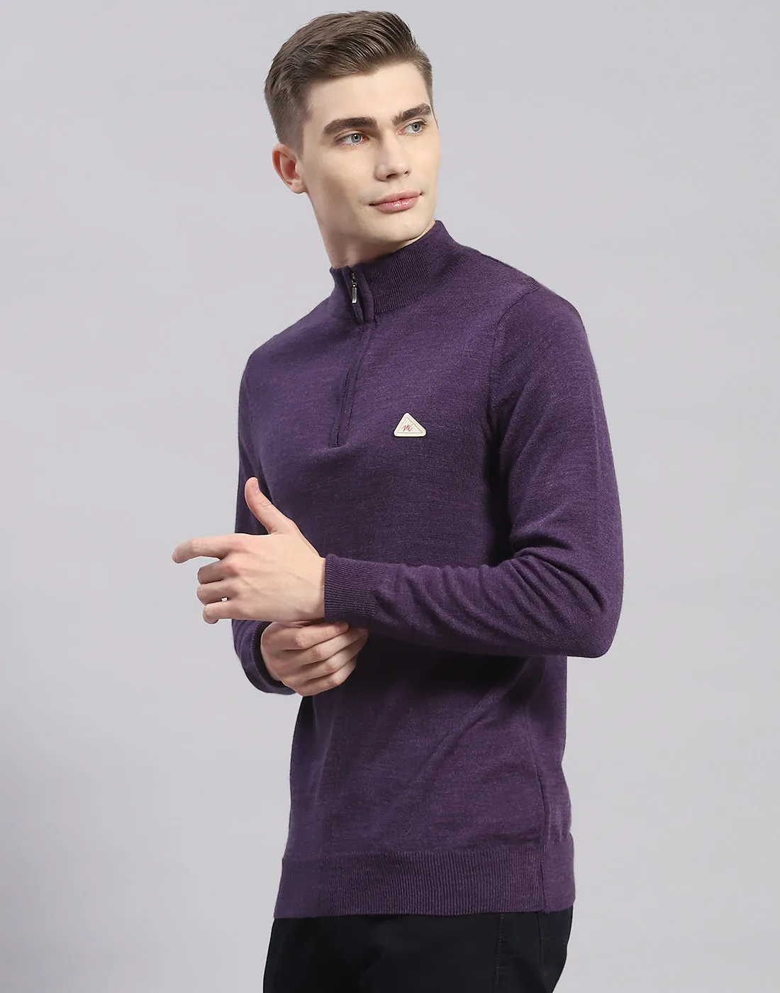 Men Purple Solid H Neck Full Sleeve Pullover