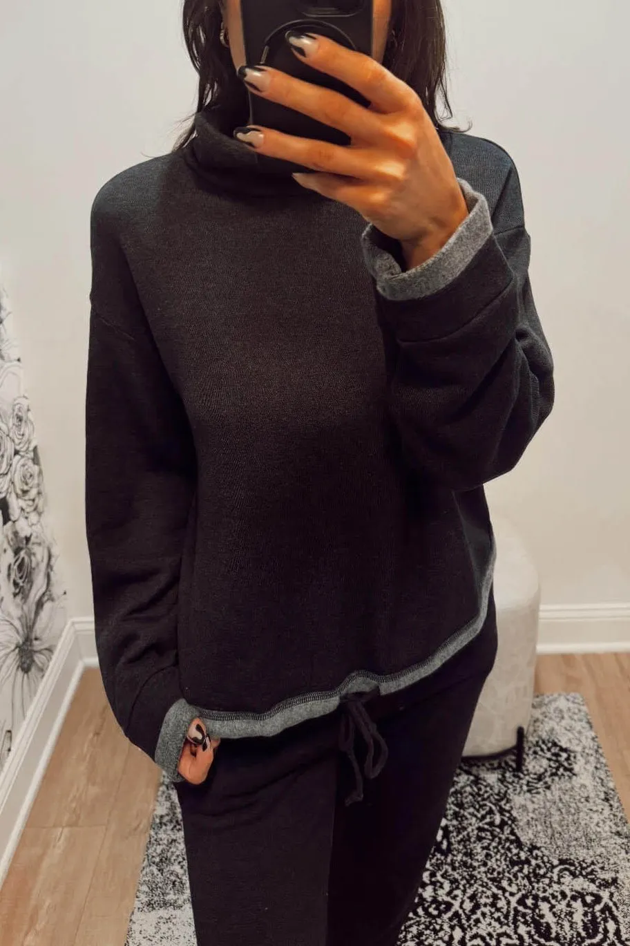 Monrow Teddy Fleece Funnel Neck Pullover