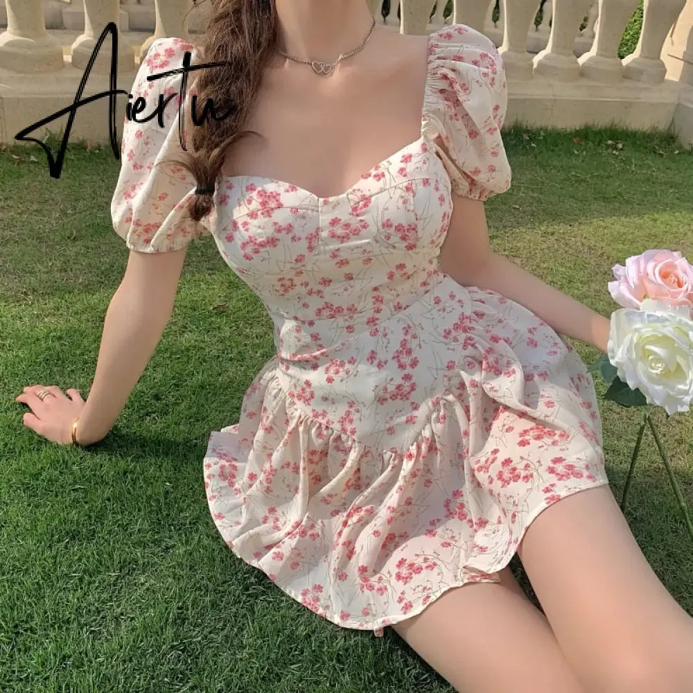 Short Sleeve Floral Dress Mini Sexy Women  Puff Sleeve Dress Vintage Slim French Square Collar New Summer Femme Clothes
