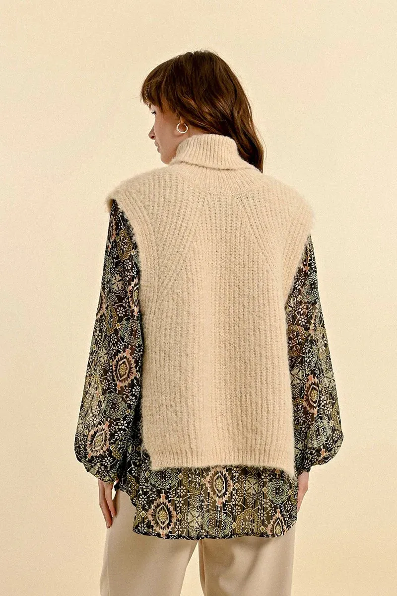 Sleeveless Sweater (Cream)