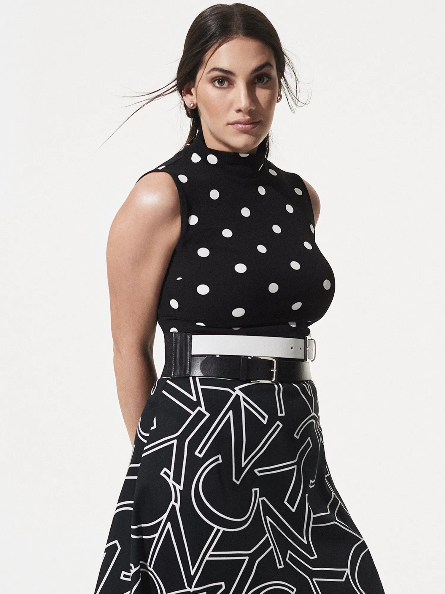 Sleeveless Turtleneck Knit Top - Polka-Dot